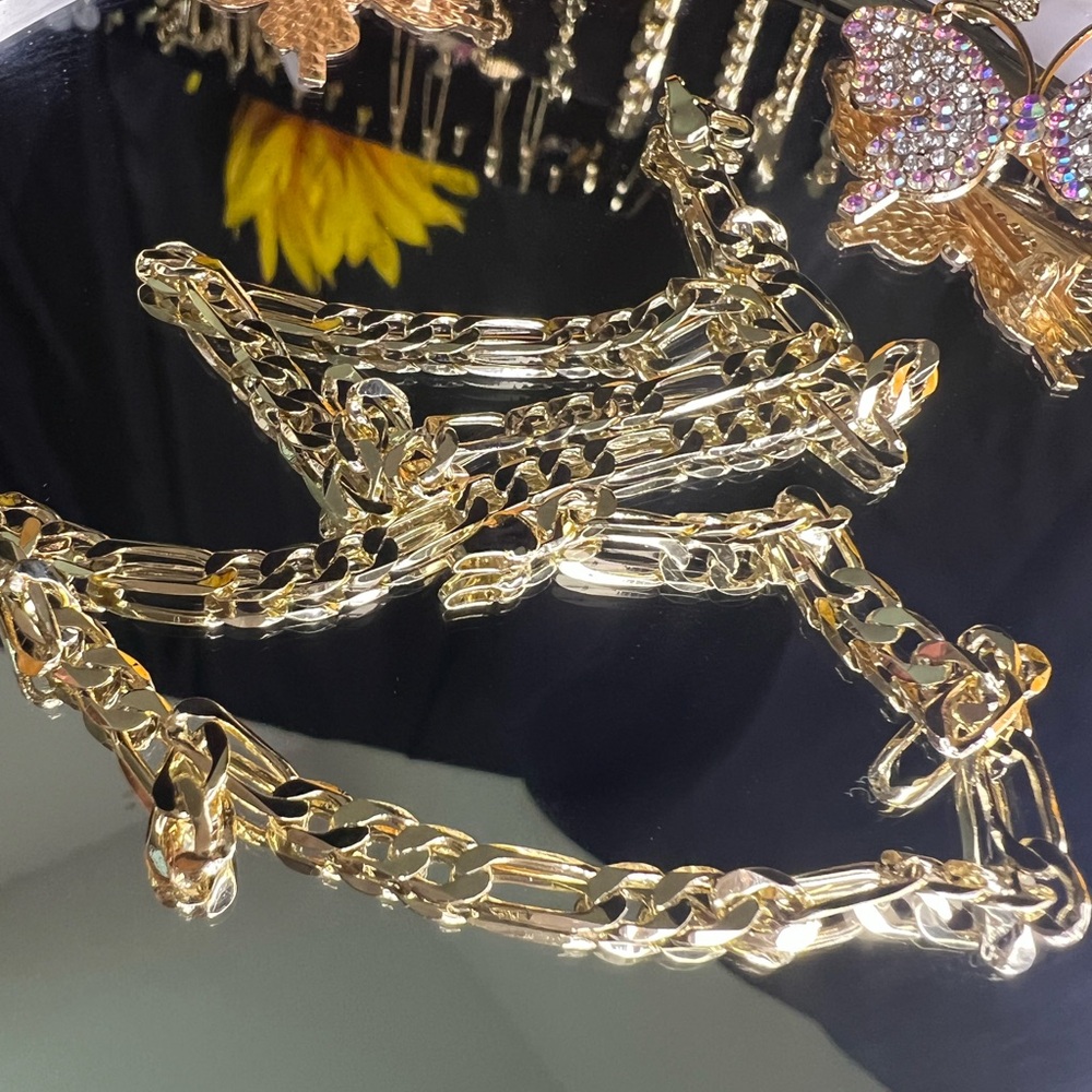 18 kt gold plated chain Figaro 24in length large link 1cm